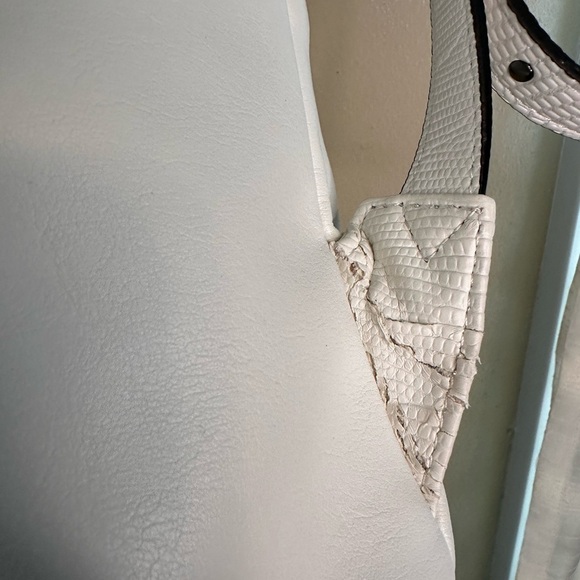 Simply Vera Vera Wang White Leather Mini Backpack Purse Bag - Picture 6 of 9